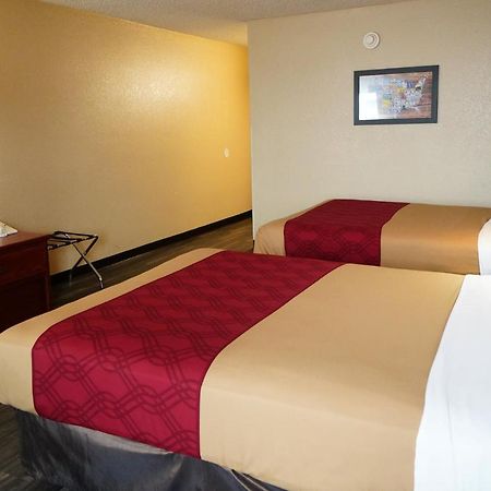 Econo Lodge Inn & Suites Kearney Εξωτερικό φωτογραφία