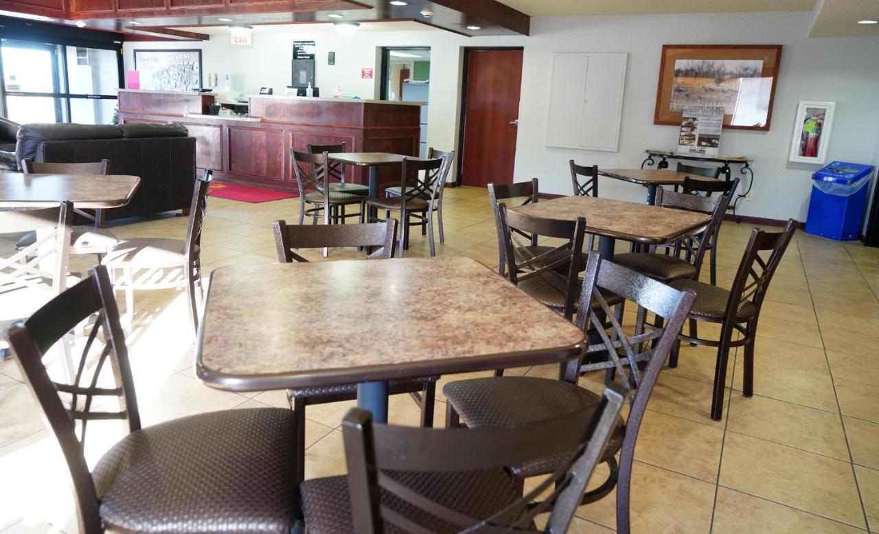 Econo Lodge Inn & Suites Kearney Εξωτερικό φωτογραφία